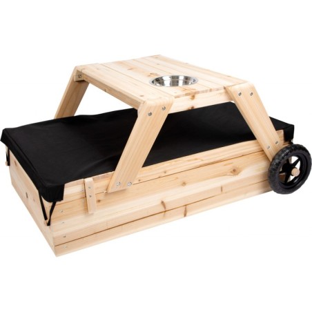 Liivakast istumisnurga ja mudalauaga