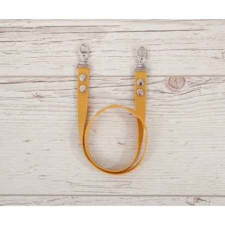 Hobihobuse ratsmed päitsetele, sinepikollane