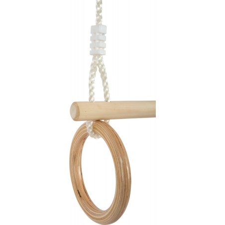 Puidust trapets võimlemisrõngastega