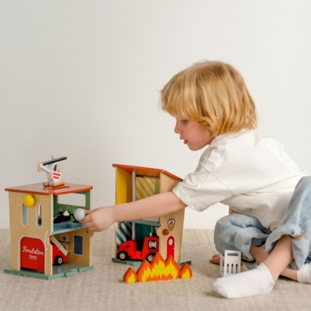 Puidust tuletõrjedepoo garaaži auto-helikopteri figuurid 13 osa