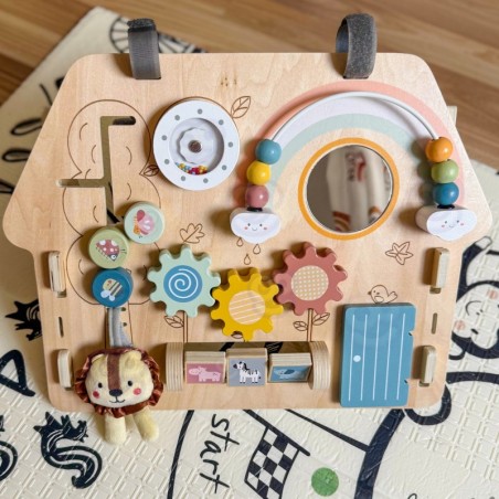 Suur puidust tegelustahvel – tegevuskeskus