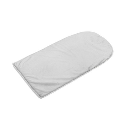 Velvet beebipesa metsaseiklus