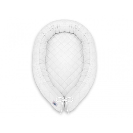 Tepitud beebipesa 2in1 voodipehmendus, valge