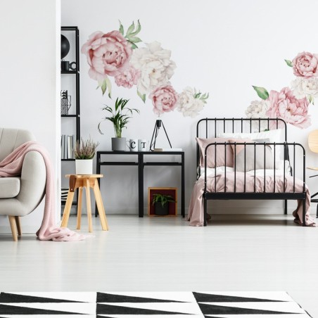 Seinakleebis pojengid ja roosid