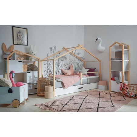 Riiul lastetuppa hall