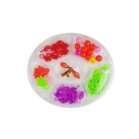 Ilukomplekt ümbrises Kõrged kontsad ja kaelakee