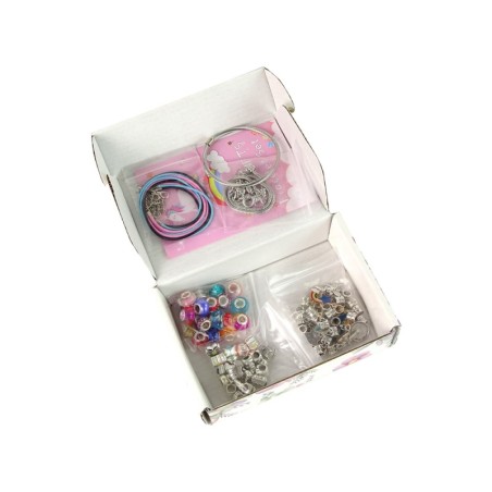 Käevõrude, kettide ja helmeste komplekt