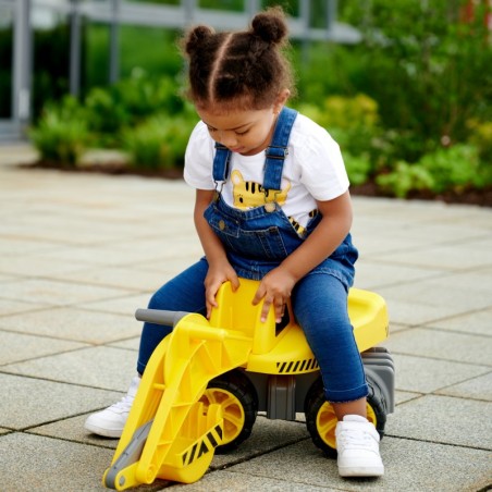 Suur Maxi ekskavaator, vaiksed rattad