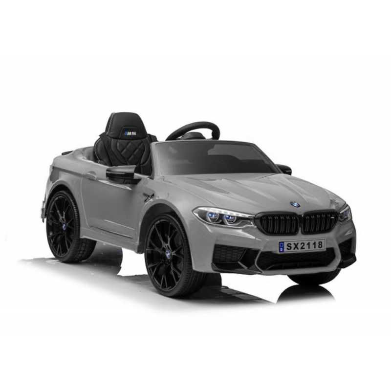 Elektriauto BMW M5 hõbedane