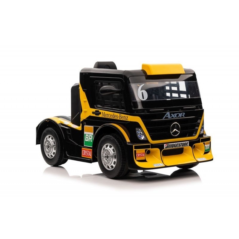 Elektriauto Mercedes kollane