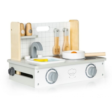 Puidust miniköök koos tarvikutega