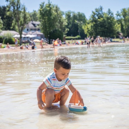 SMOBY Little Green Sailboat Boat for Water, valmistatud bioplastist