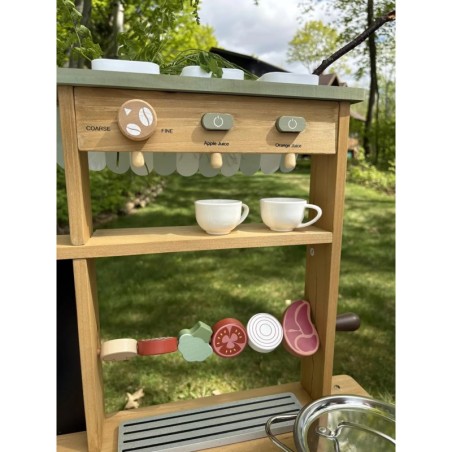 Puidust laste mänguköök õue, mudaköök