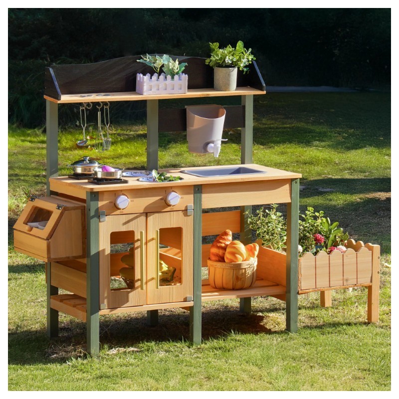 Puidust laste mudaköök õueköök