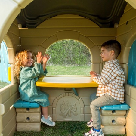 Feber mängumaja väljatõmmatava pingi ja lauaga