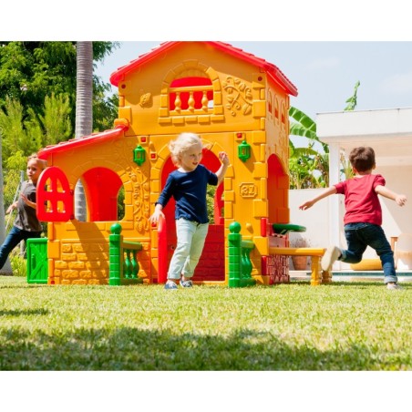 FEBER Garden House Super Villa koos laua ja toolidega