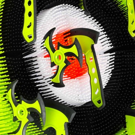 Kirvestega viskemäng