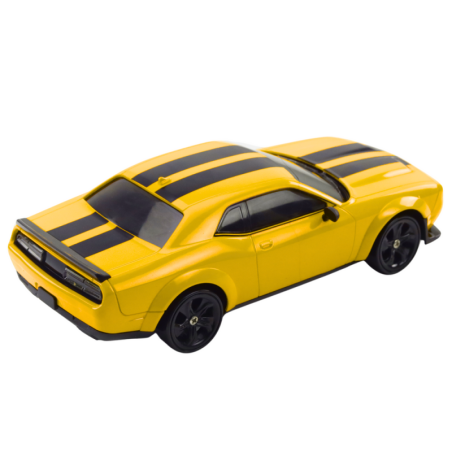 Drifti sportauto vahetatavate ratastega kaugjuhitav RC 4WD kollane sport