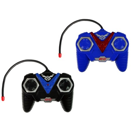 Puldiga autod, kollane sportauto ja politseiauto