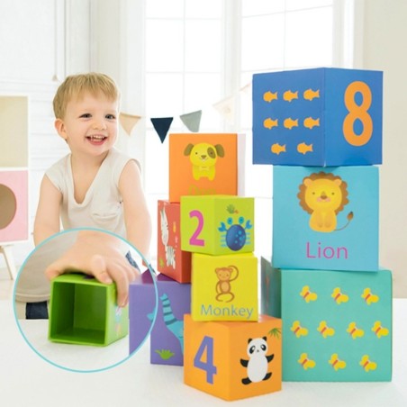 Numbritega värviline ladumistorn