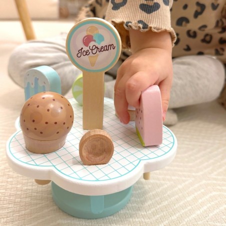 Puidust magnetiline jäätis alusel