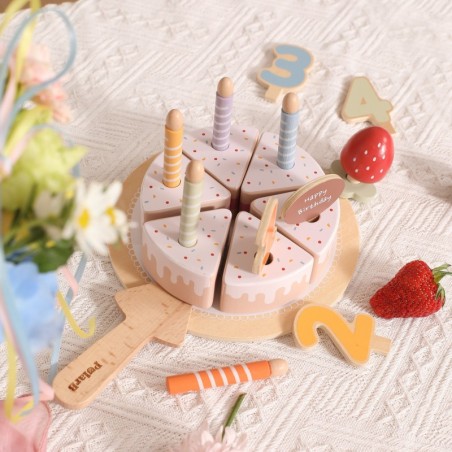 Puidust sünnipäevatort viilutamiseks