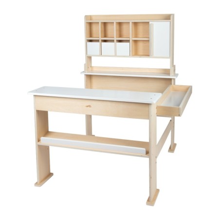 Puidust mängupood lastele