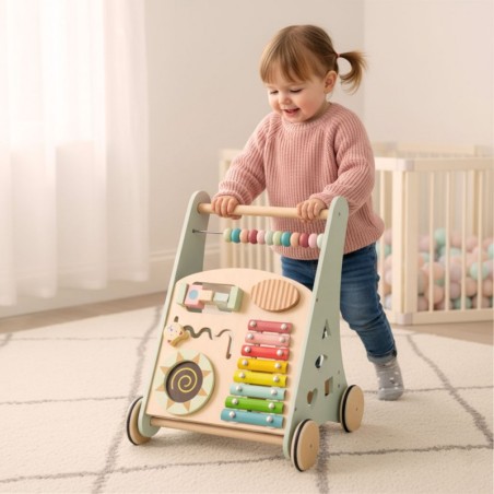 Puidust laste käimistugi tegeluskeskus