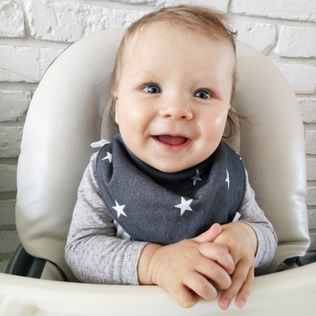 Bambus kaelarätt, pääsukesed